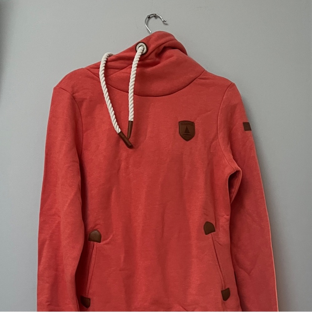 Wanakome Coral Pullover with Brown Details